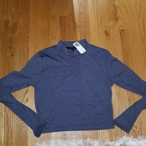 Long sleeve crop top